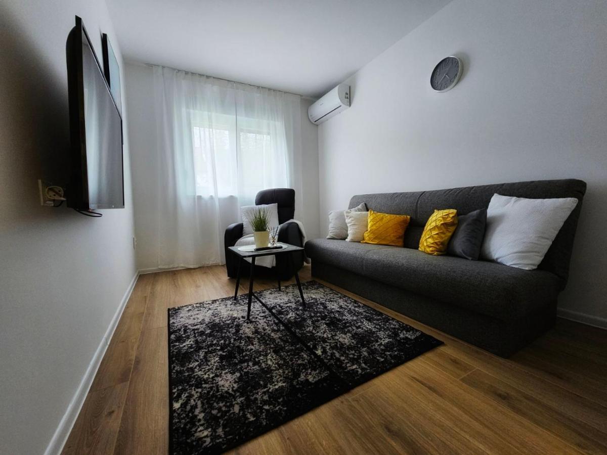 Marija Apartman Osijek Bagian luar foto